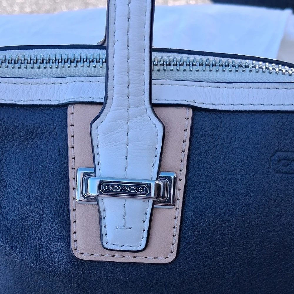 Coach Black Leather Tote with Cream and Tan Trim - Picture 2 of 11